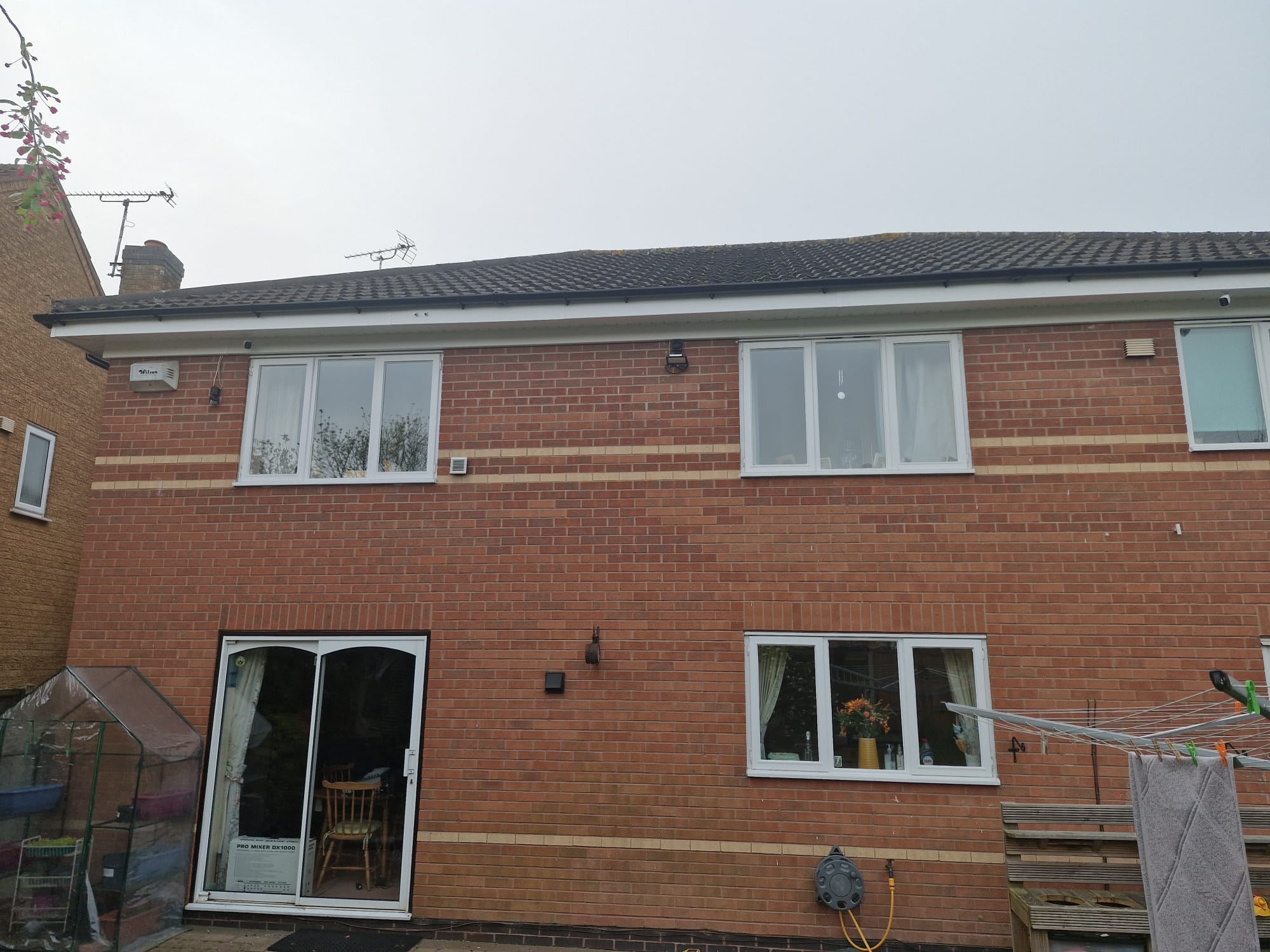 Full Roofline, Leicester Forest East